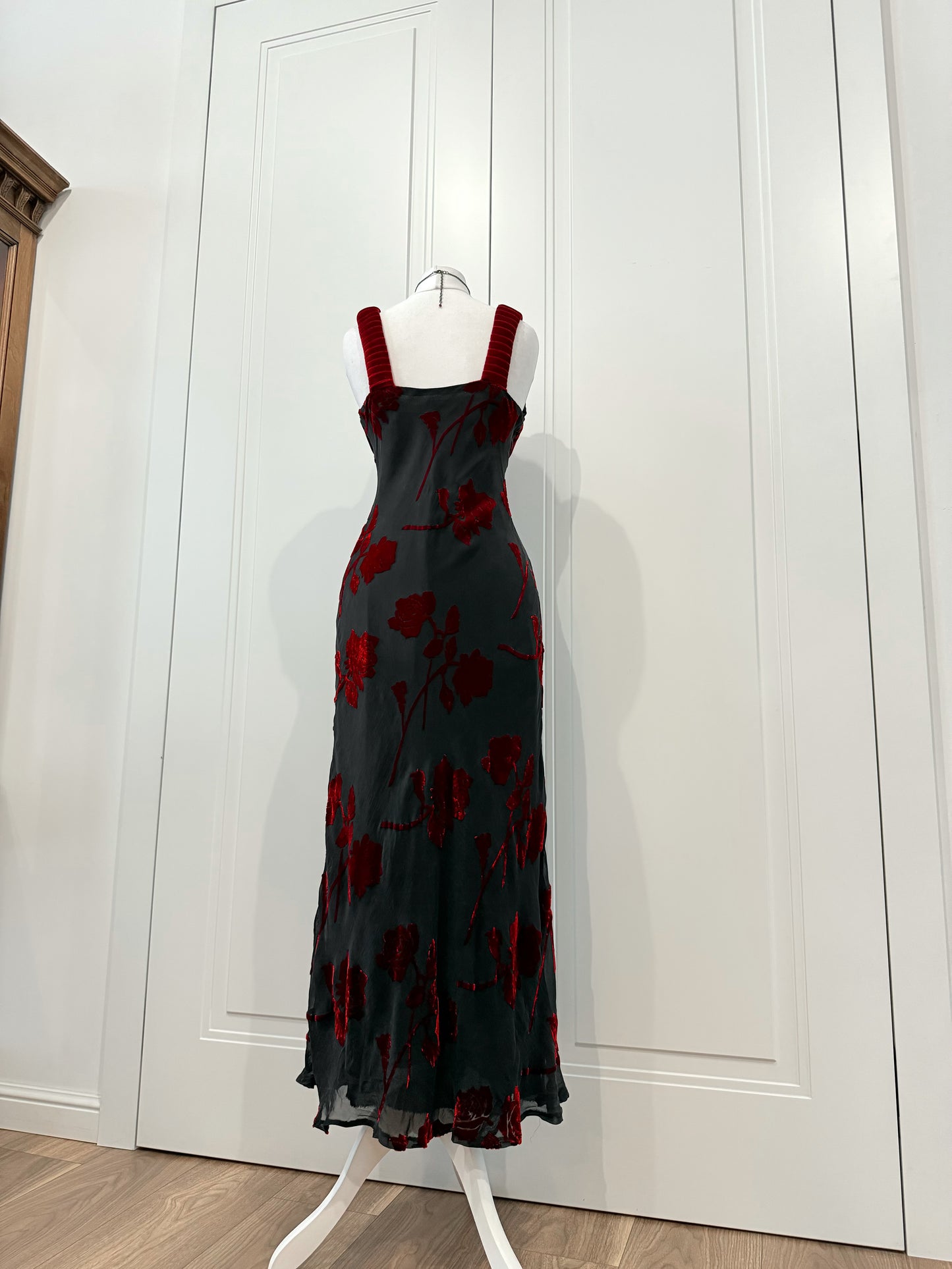 Black & Red Velvet Rose Dress