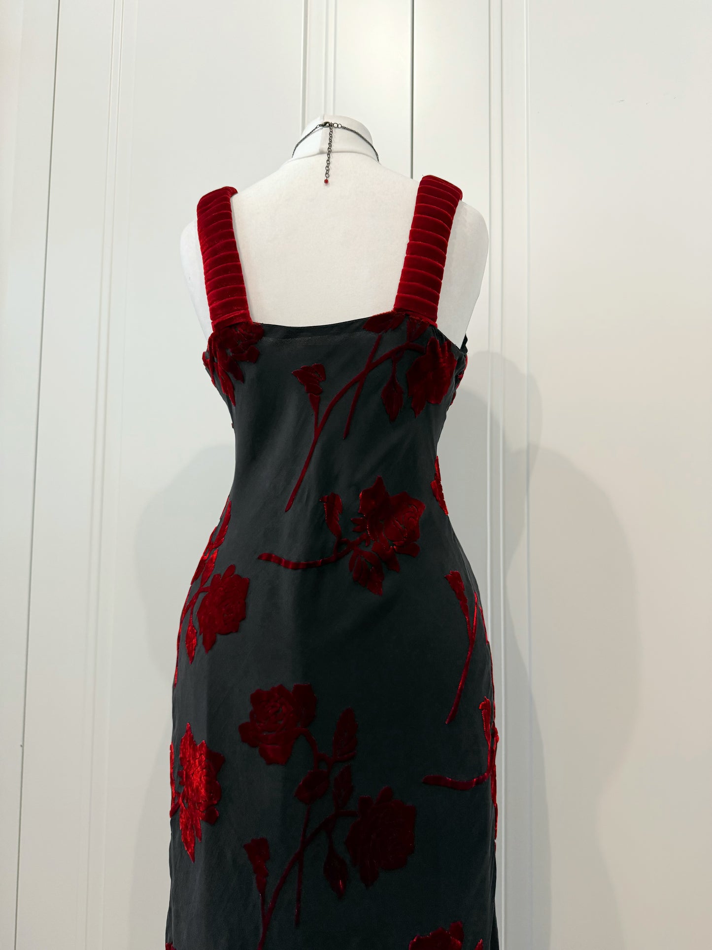Black & Red Velvet Rose Dress