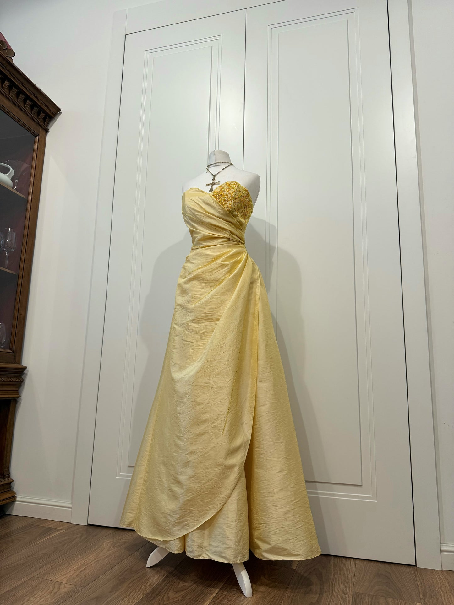 Elegant Yellow Princess Evening Dress