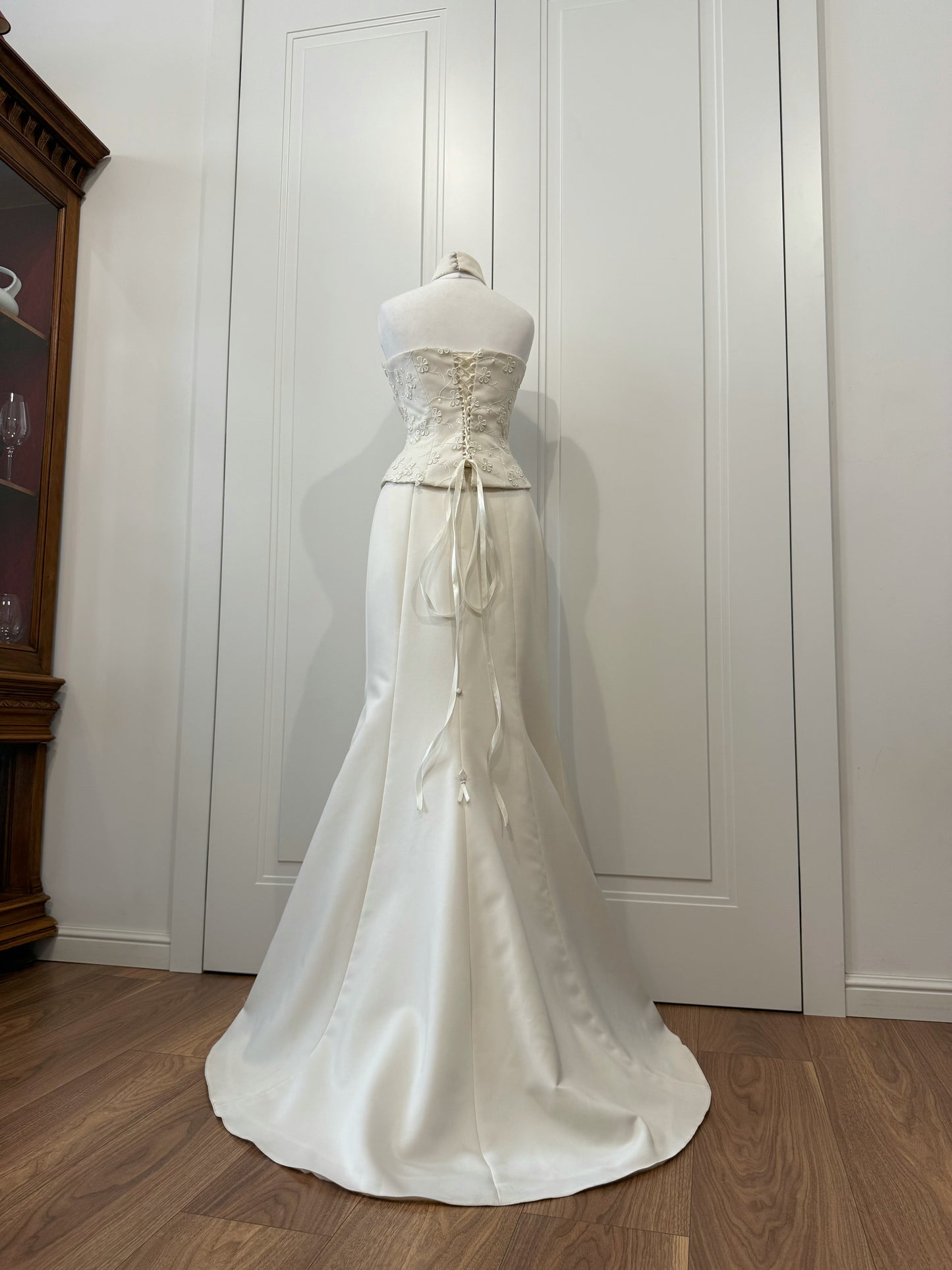 Elegant Cream Wedding Dress with Floral Embroidery