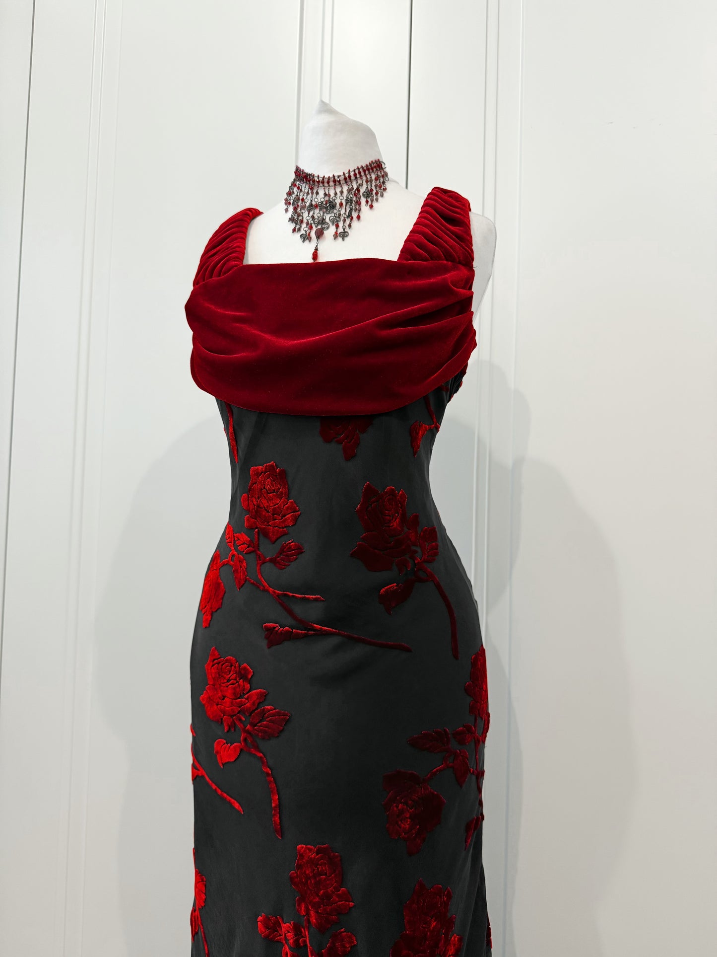 Black & Red Velvet Rose Dress