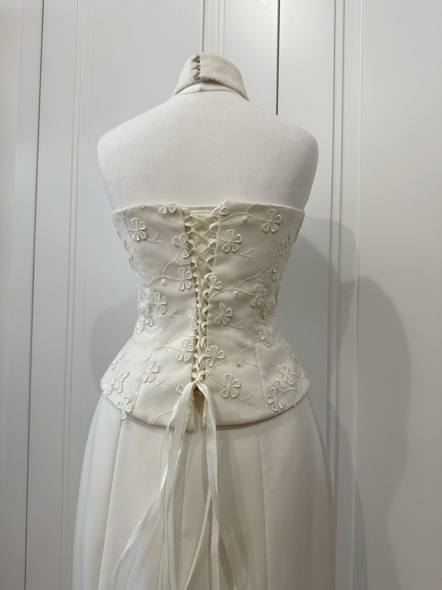 Elegant Cream Wedding Dress with Floral Embroidery